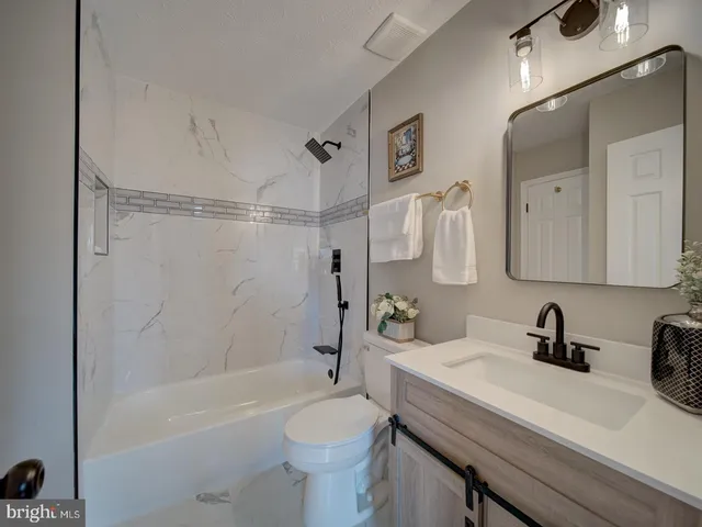 $379,786 | 3142 Brinkley Station Drive, Temple Hills, MD 20748