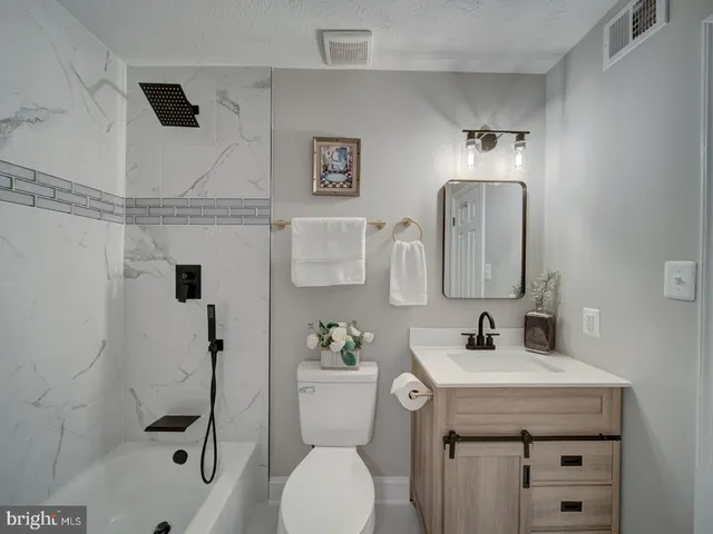 $379,786 | 3142 Brinkley Station Drive, Temple Hills, MD 20748