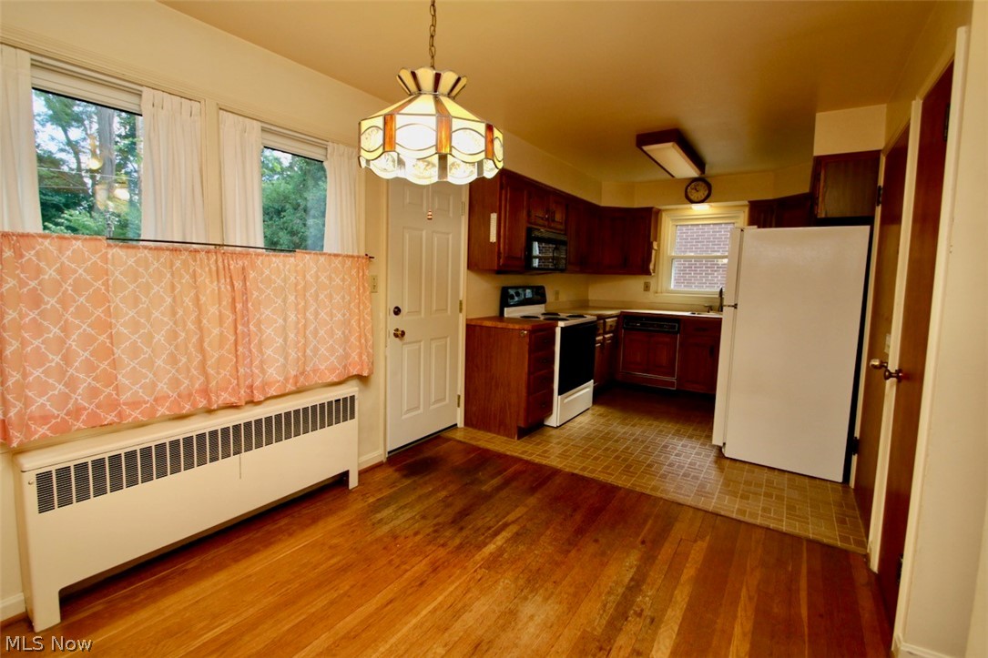 211 Meriden Road Painesville, OH 44077 - Photo 4 of 29 Gallery Image 4