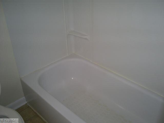 4409 Edgemore Road Greensboro, NC 27455 - Photo 11 of 14 Master Bath/Spa.