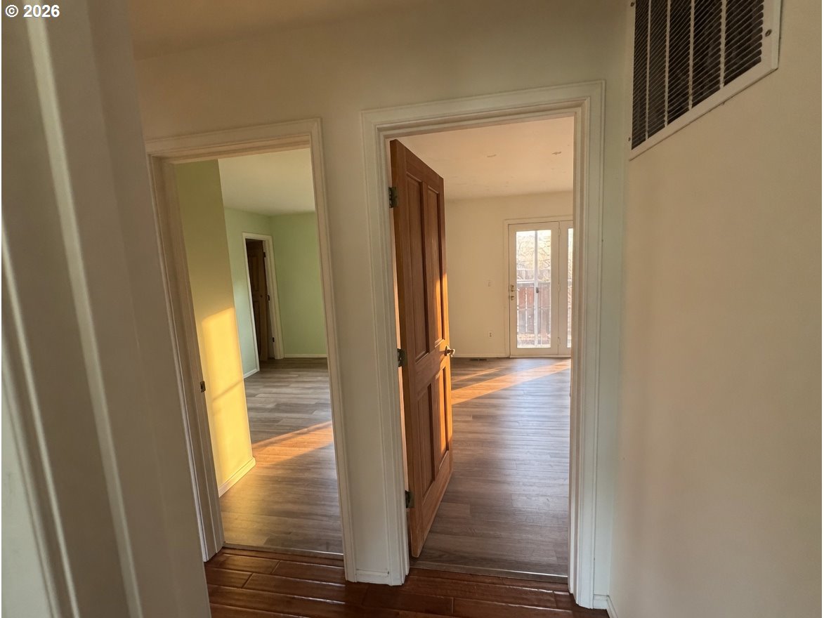 3991 Sherrard Road Hood River, OR 97031 - Photo 11 of 19