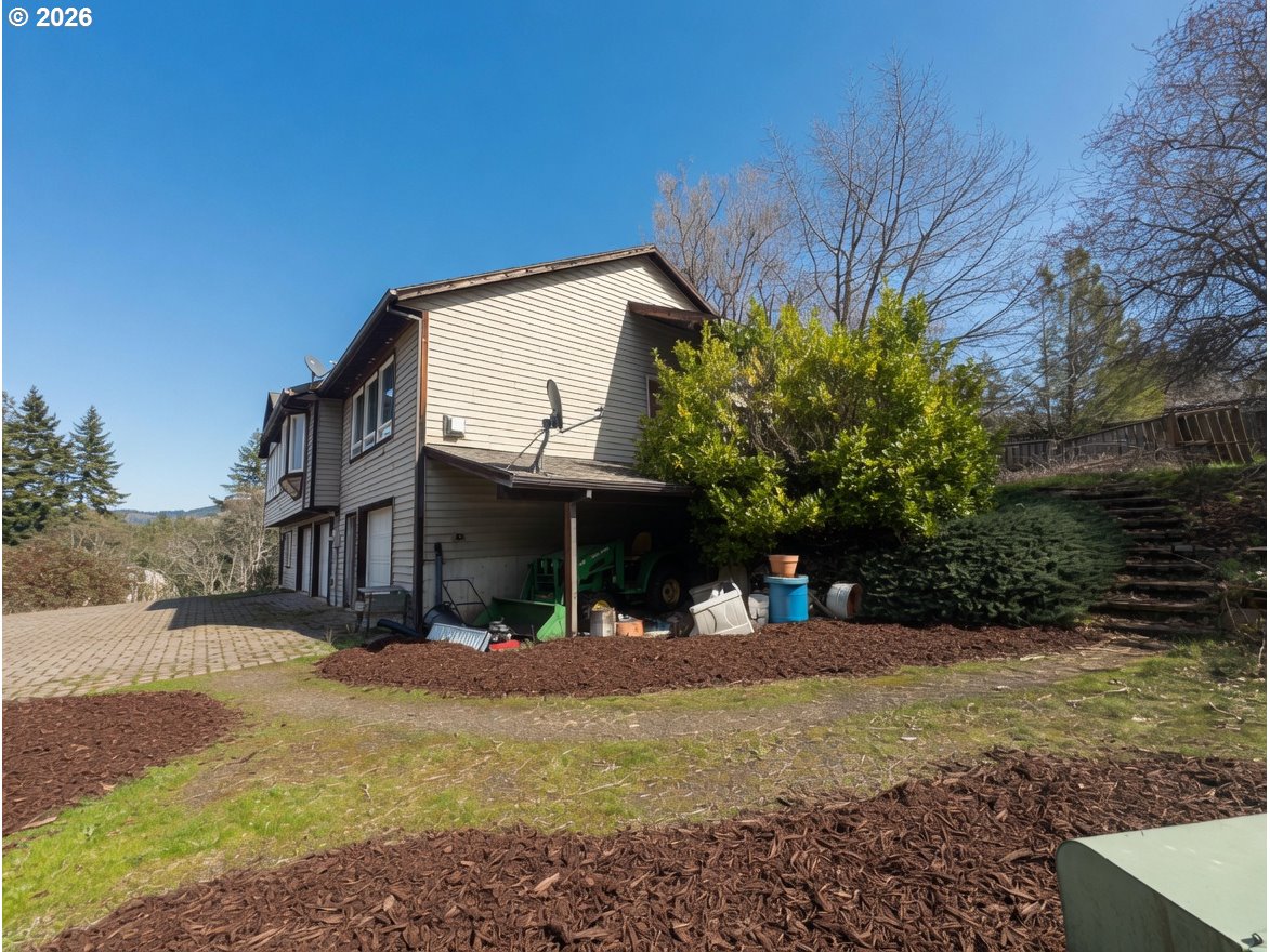 3991 Sherrard Road Hood River, OR 97031 - Photo 14 of 19