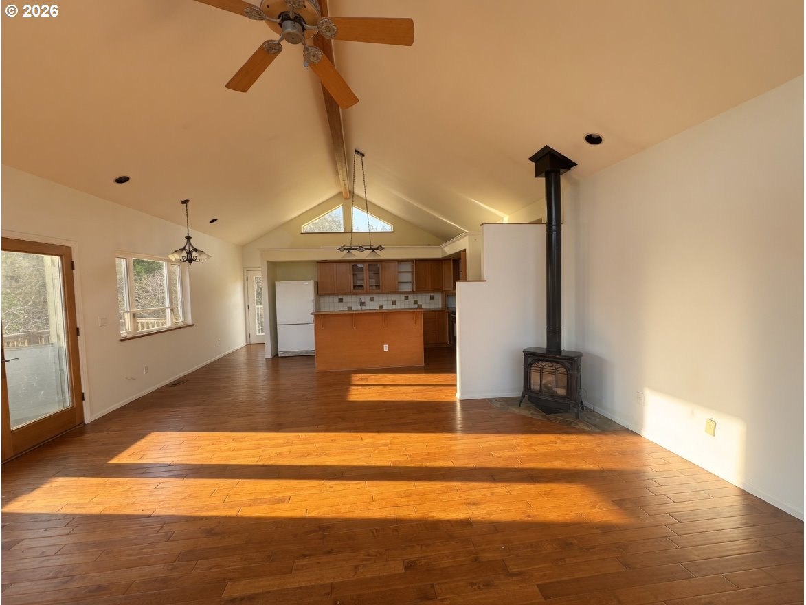 3991 Sherrard Road Hood River, OR 97031 - Photo 8 of 19