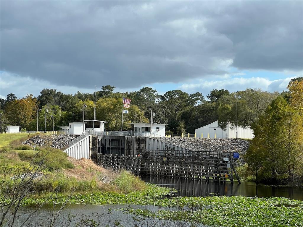 Southeast 74th Lane Road, Unit 8WEST Ocklawaha, FL 32179 - Photo 25 of 52