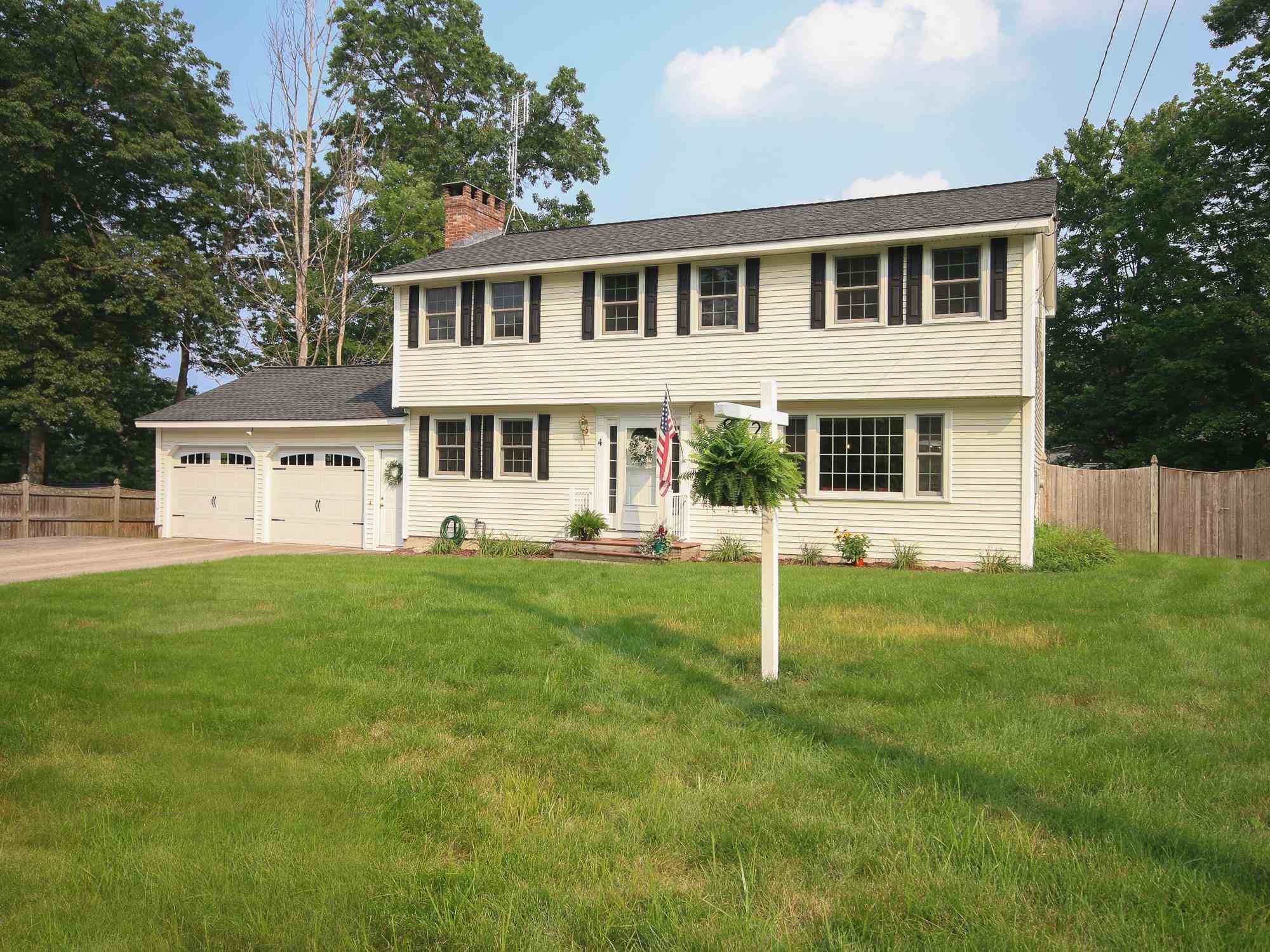 4 Century Road Nashua, NH 03064 - Photo 1 of 31