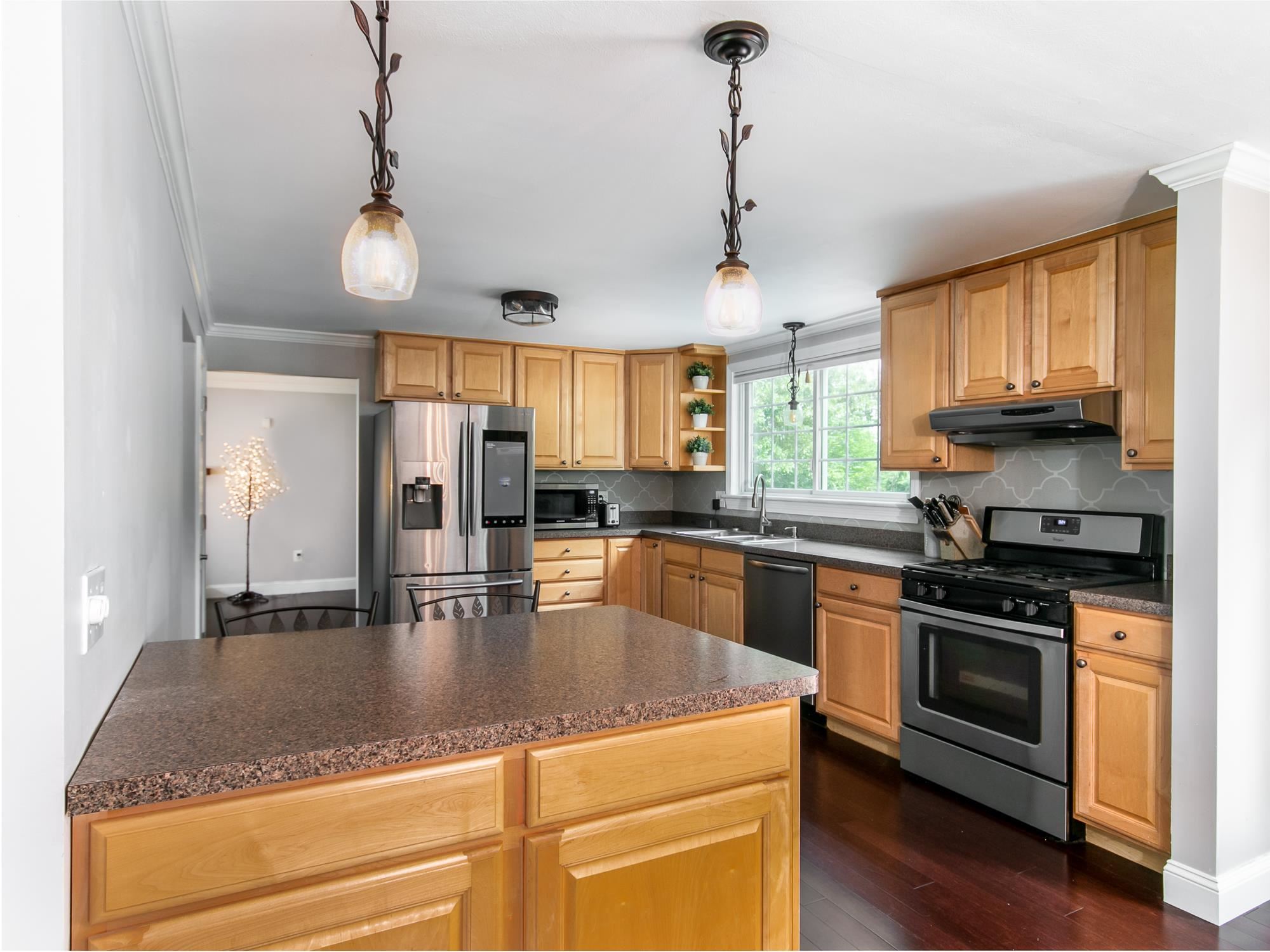 4 Century Road Nashua, NH 03064 - Photo 15 of 31