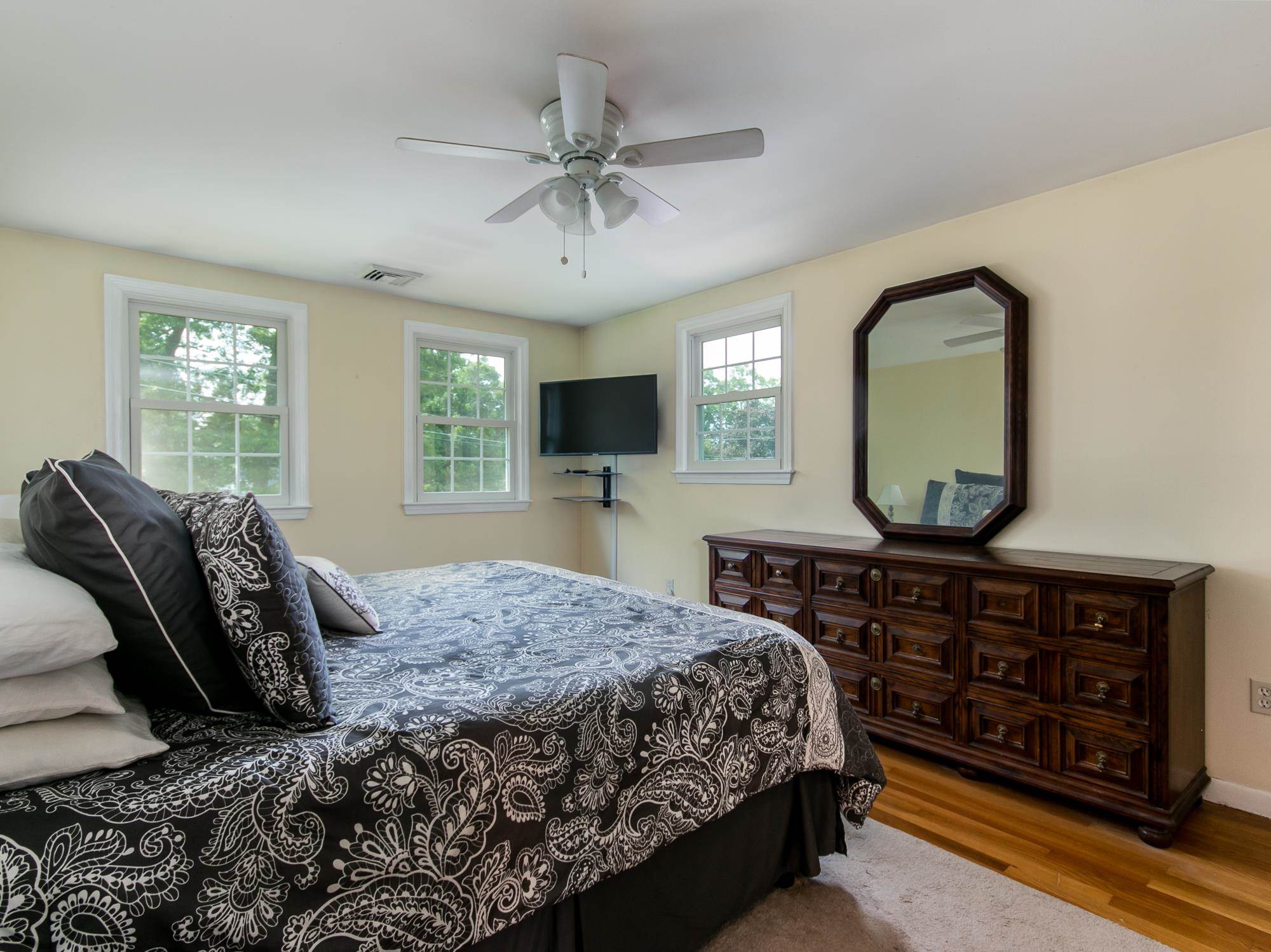 4 Century Road Nashua, NH 03064 - Photo 18 of 31