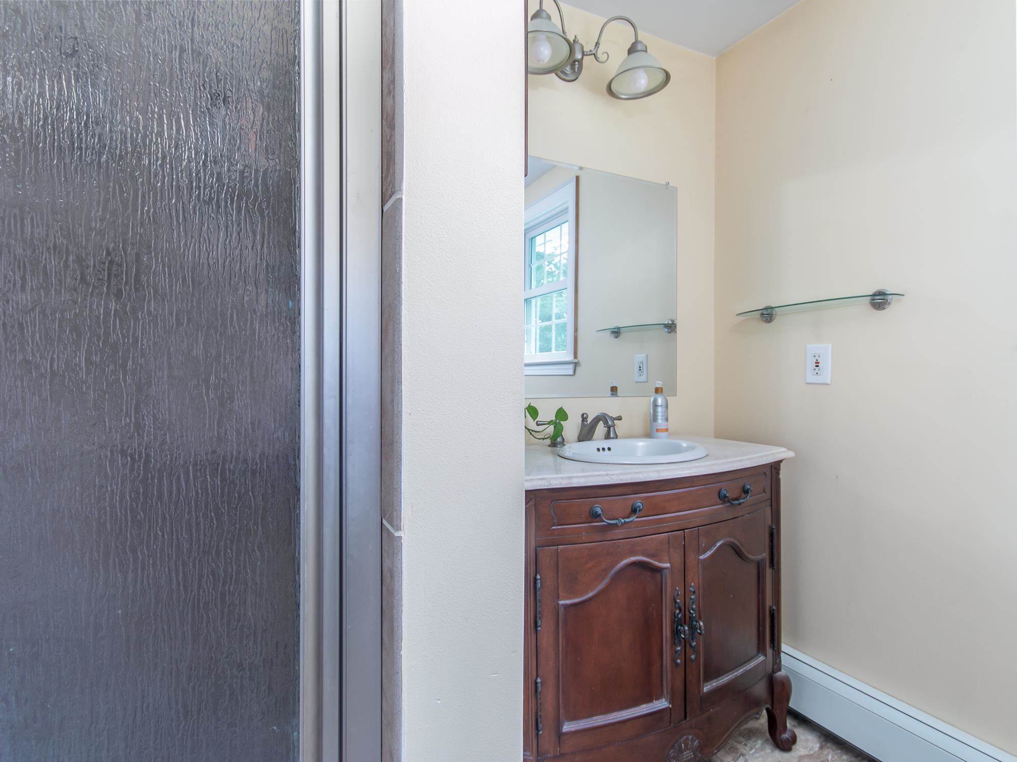 4 Century Road Nashua, NH 03064 - Photo 19 of 31
