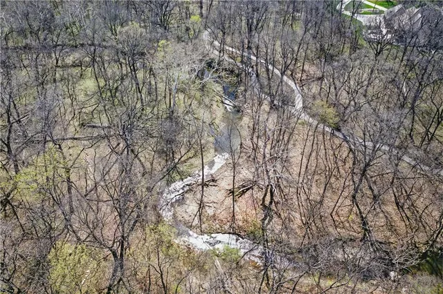 $1,350,000 | 10283 West 191st Street, Bucyrus, KS 66013