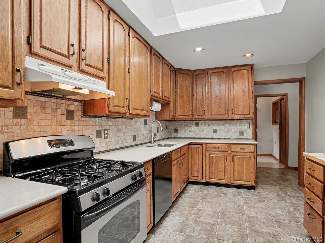 42 Kelly Ridge Road Carmel, NY 10512 - Photo 19 of 39