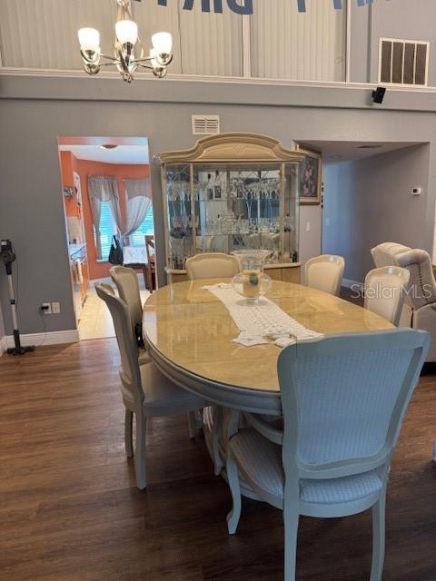 2457 Ravendale Court Kissimmee, FL 34758 - Photo 7 of 17 a dining room with furniture and window