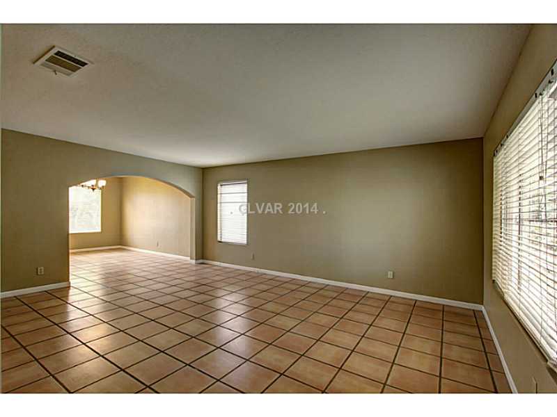 729 Rising Star Drive Henderson, NV 89014 - Photo 5 of 25 Living Room.