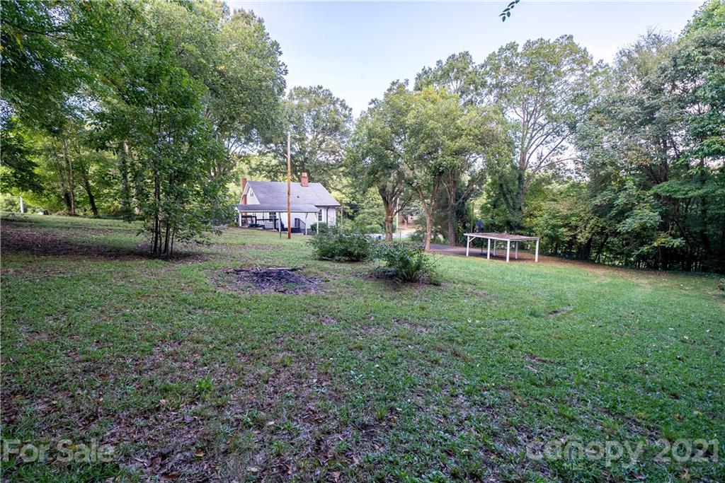 913 Concord Road Albemarle, NC 28001 - Photo 9 of 32 Gallery Image 9