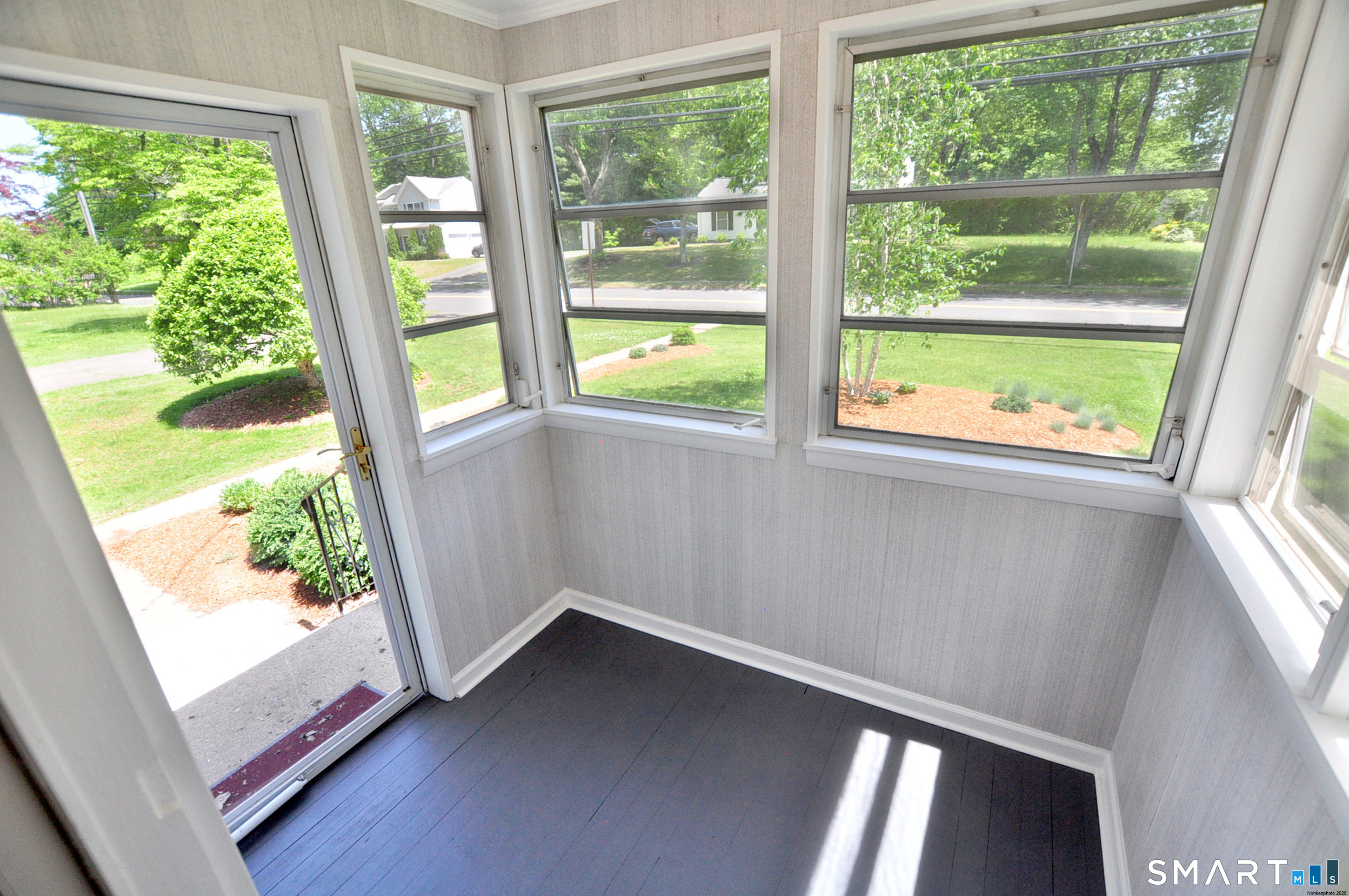 304 Rood Avenue Windsor, CT 06095 - Photo 30 of 36
