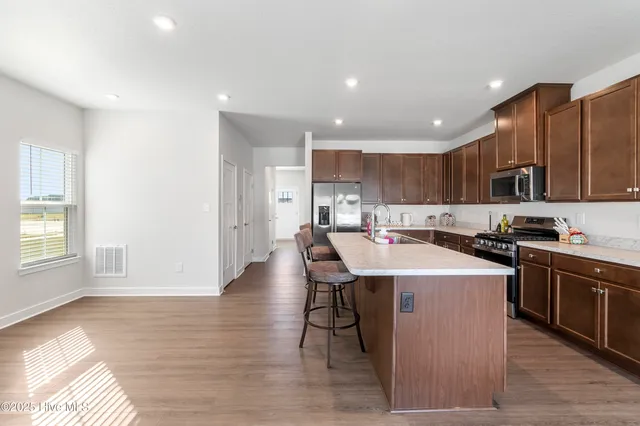 $315,000 | 302 Spinnaker Drive, Unit B, Elizabeth City, NC 27909