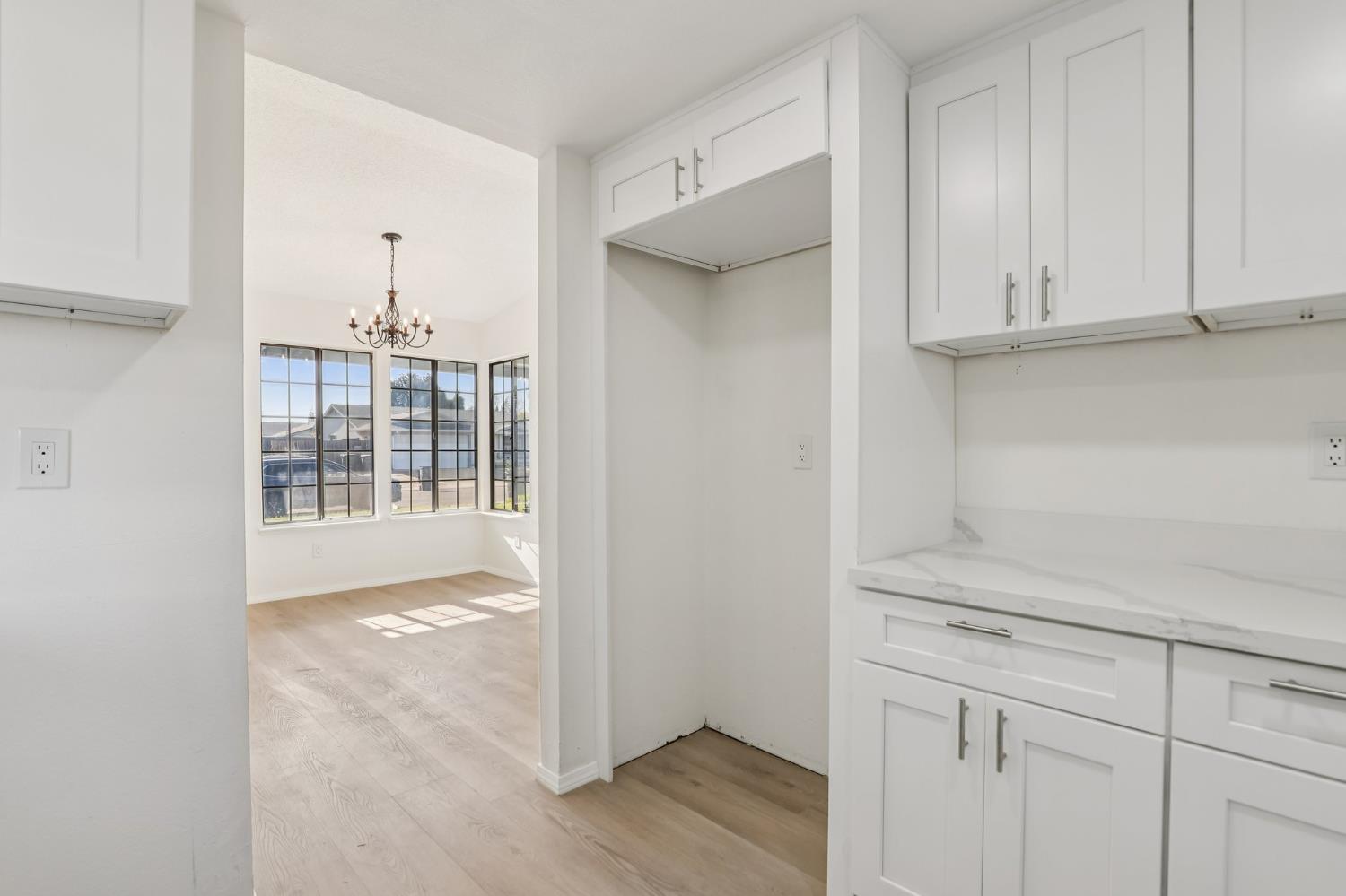 3985 Limestone Way Sacramento, CA 95823 - Photo 15 of 30