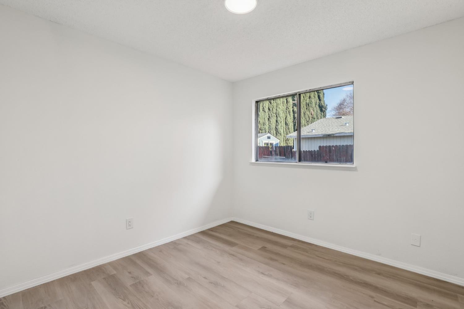 3985 Limestone Way Sacramento, CA 95823 - Photo 17 of 30