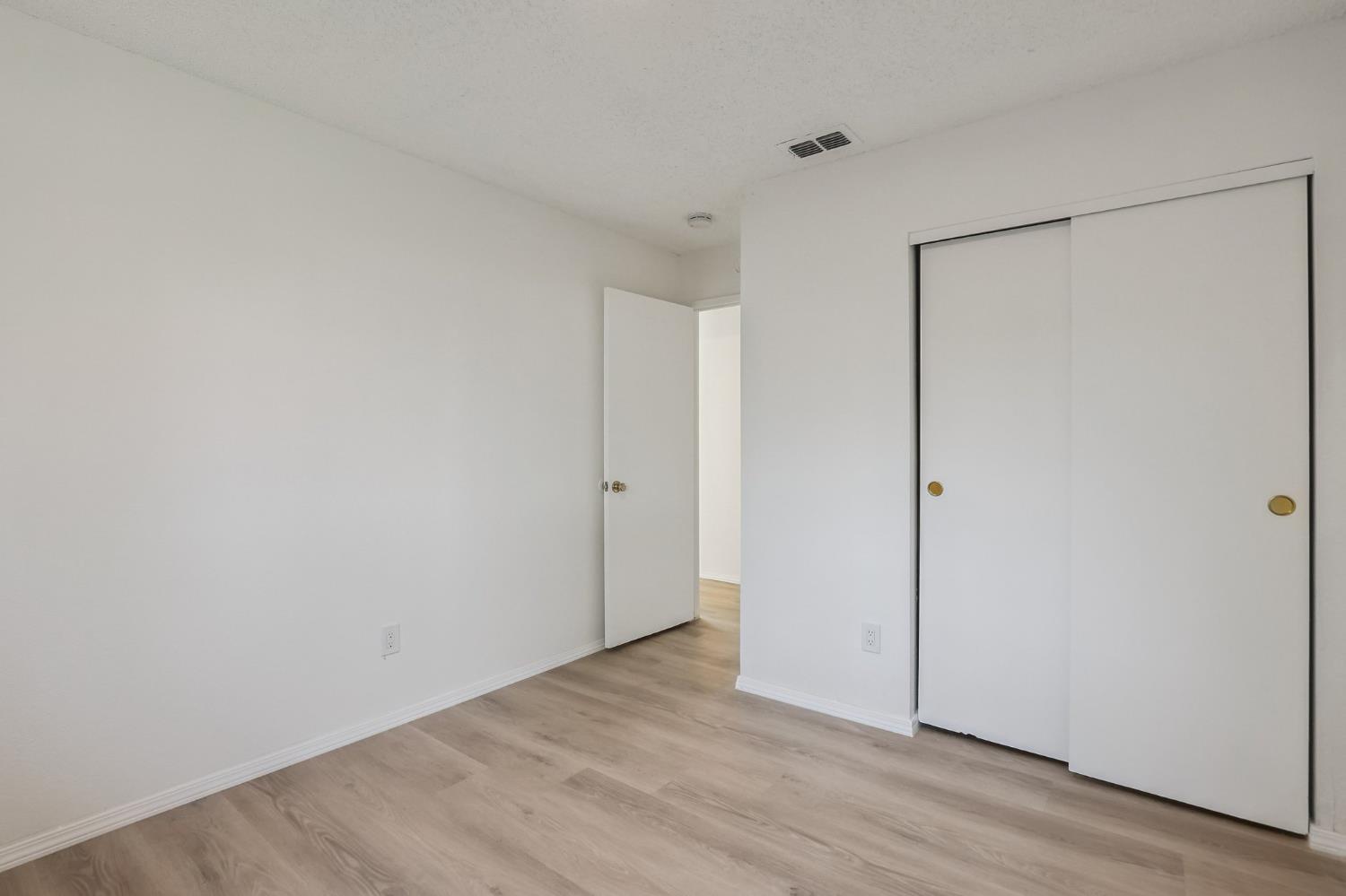 3985 Limestone Way Sacramento, CA 95823 - Photo 18 of 30