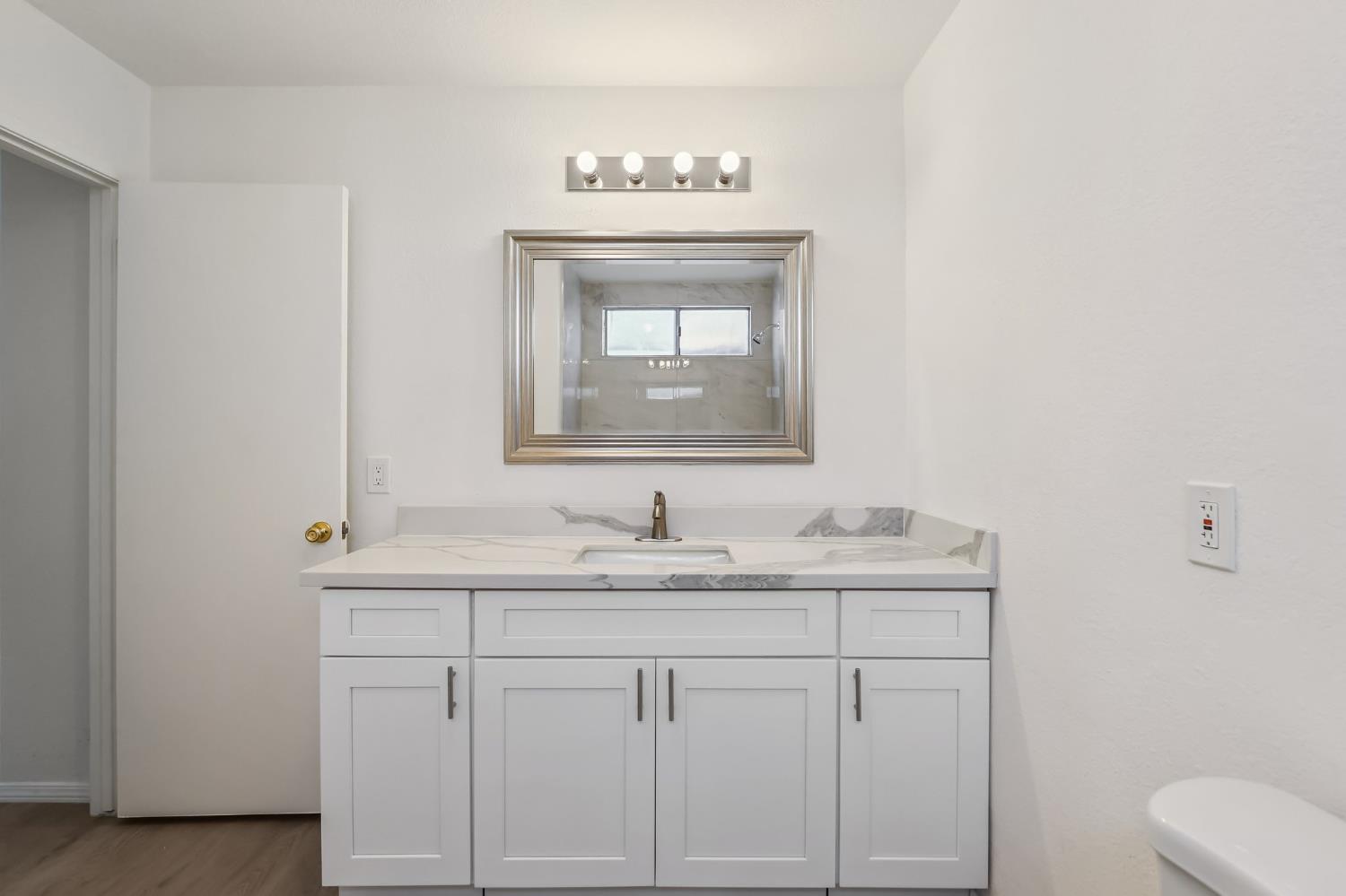 3985 Limestone Way Sacramento, CA 95823 - Photo 28 of 30