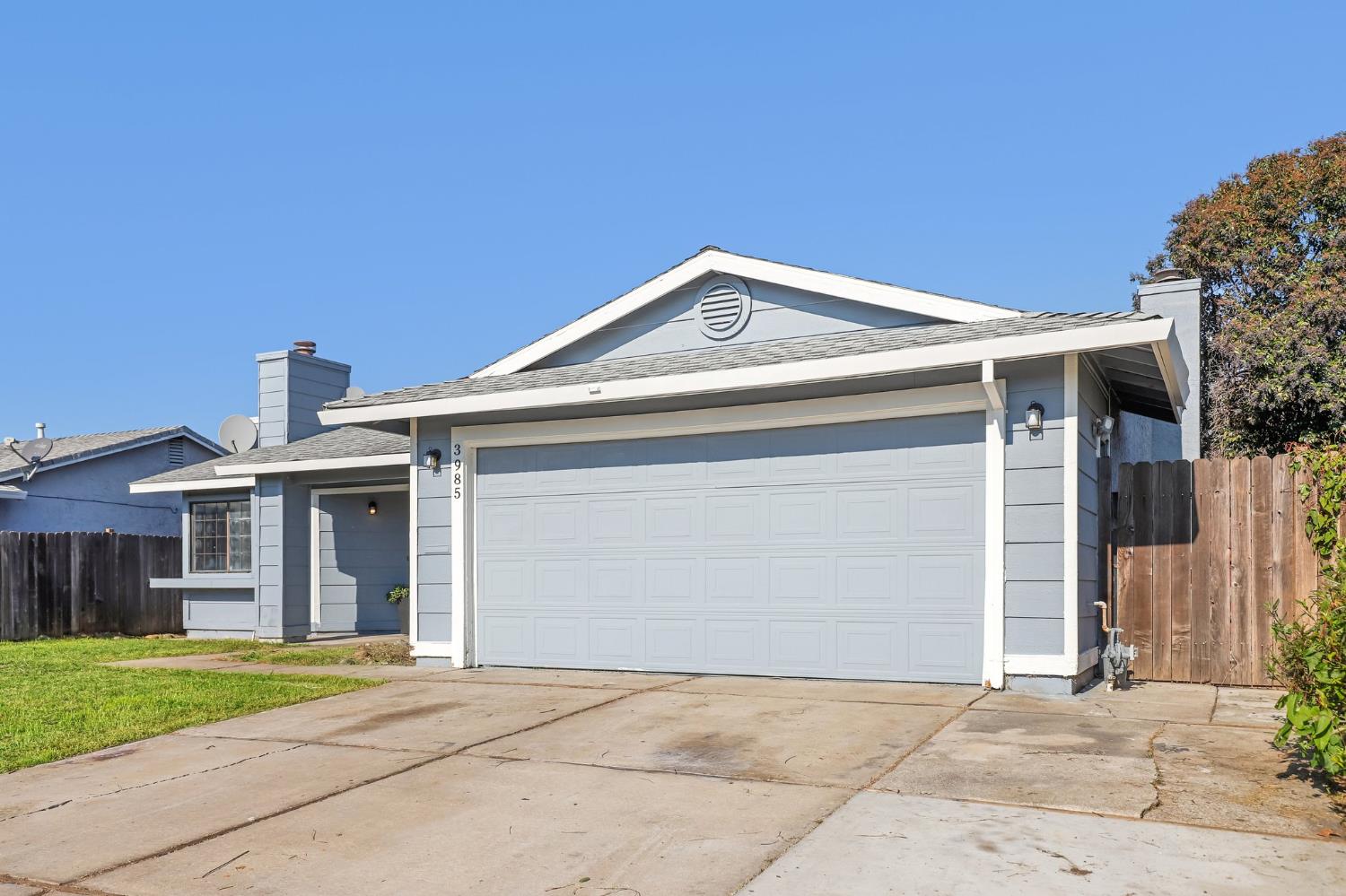 3985 Limestone Way Sacramento, CA 95823 - Photo 4 of 30