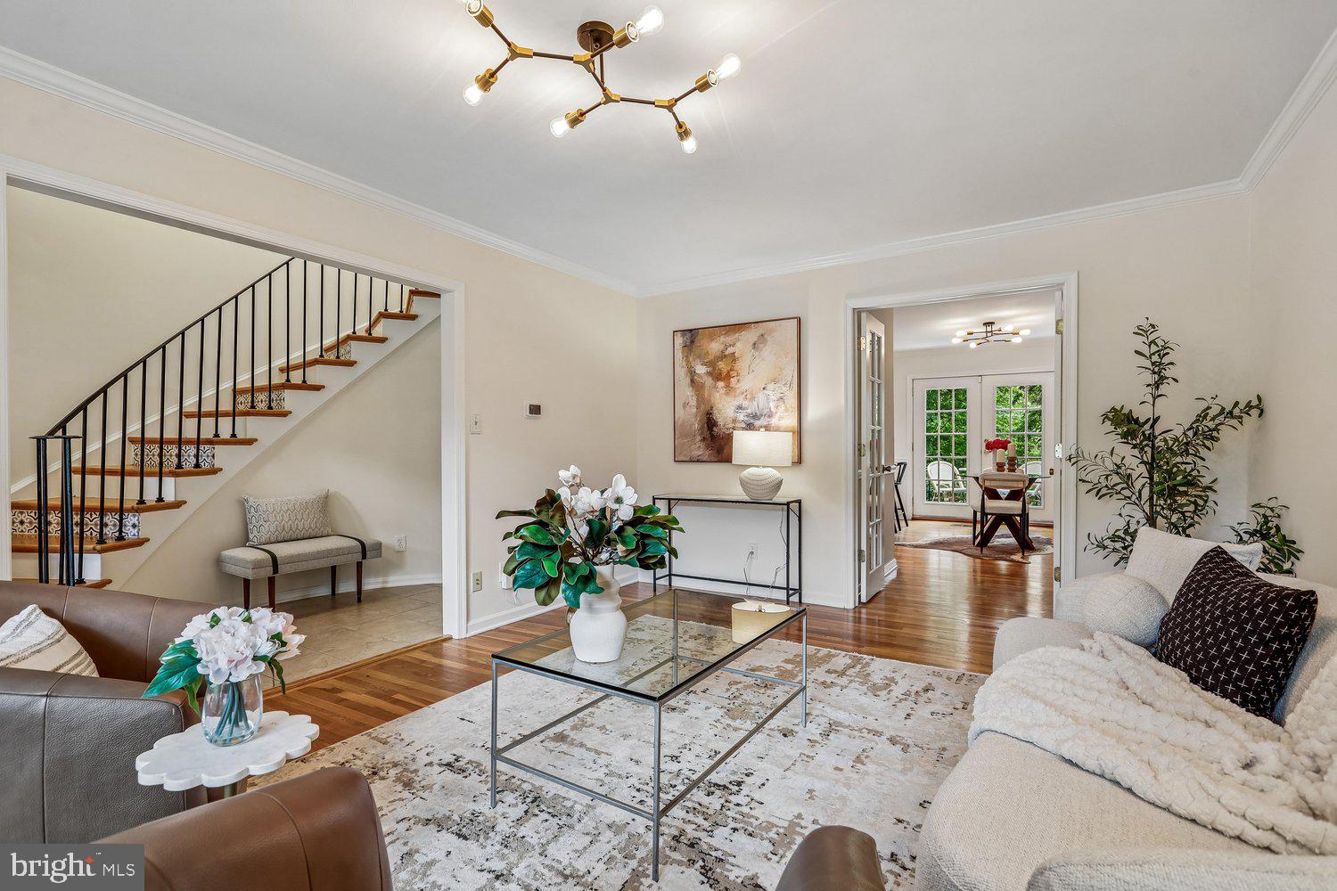 1851 Wainwright Drive Reston, VA 20190 - Photo 7 of 44 Living Room