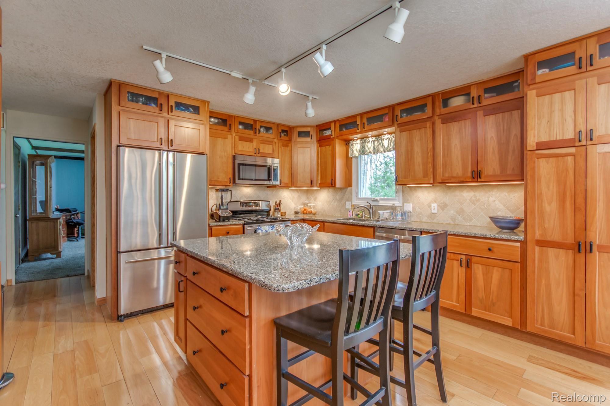 3530 Morocco Road Petersburg, MI 49270 - Photo 10 of 29 DSC_1538enf.jpg