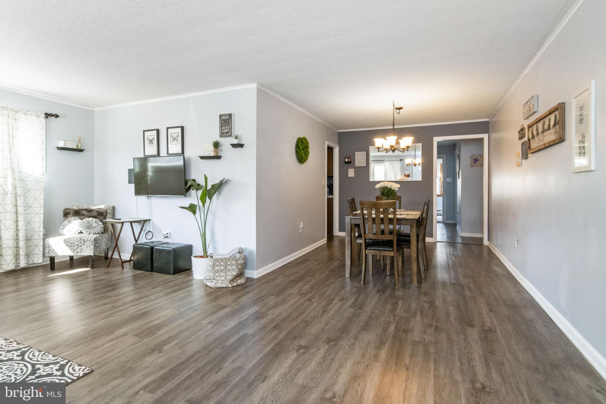 8706 Roper Road Baltimore, MD 21234 - Photo 6 of 42 Dining room