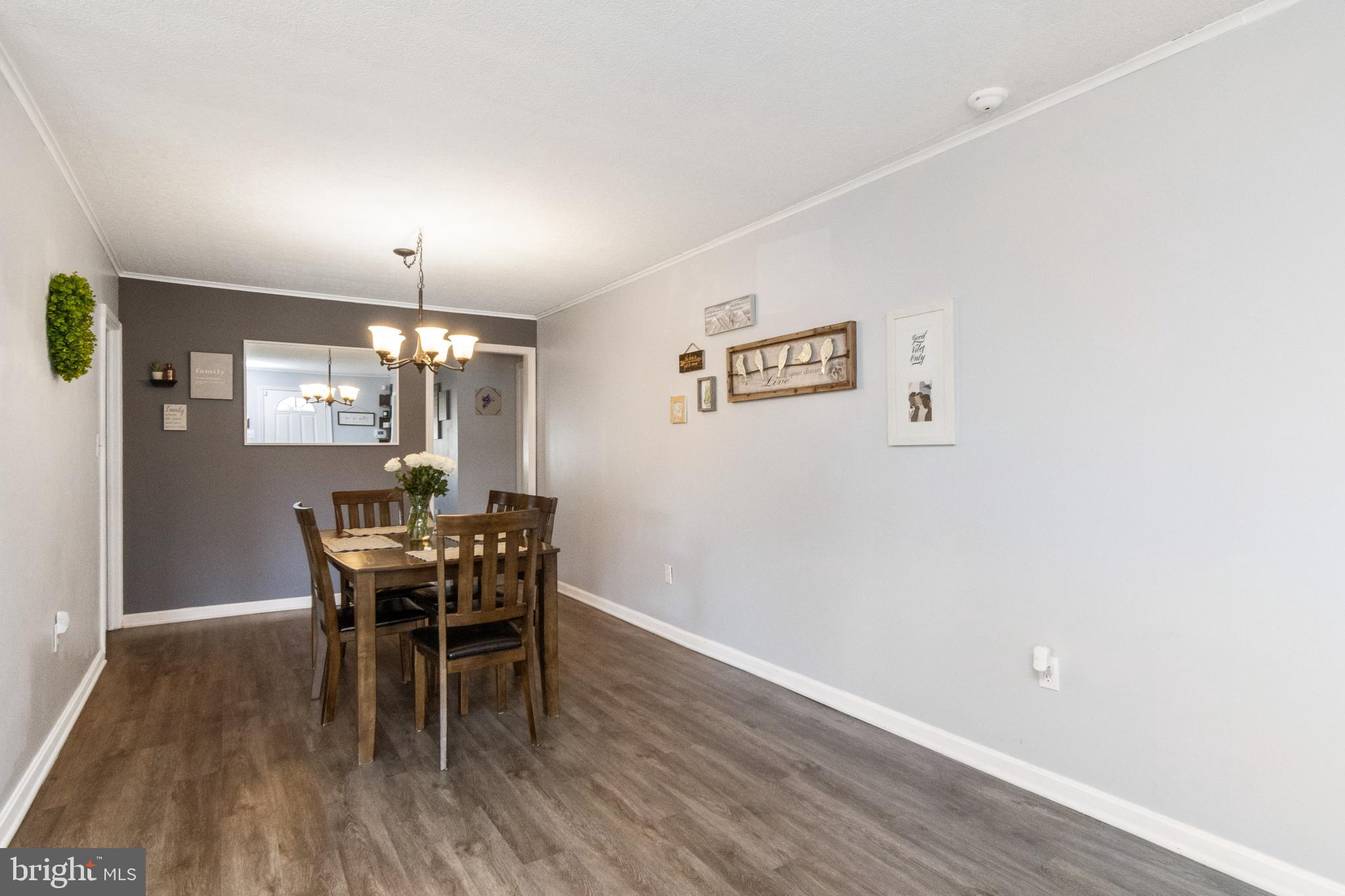 8706 Roper Road Baltimore, MD 21234 - Photo 8 of 42 Dining room