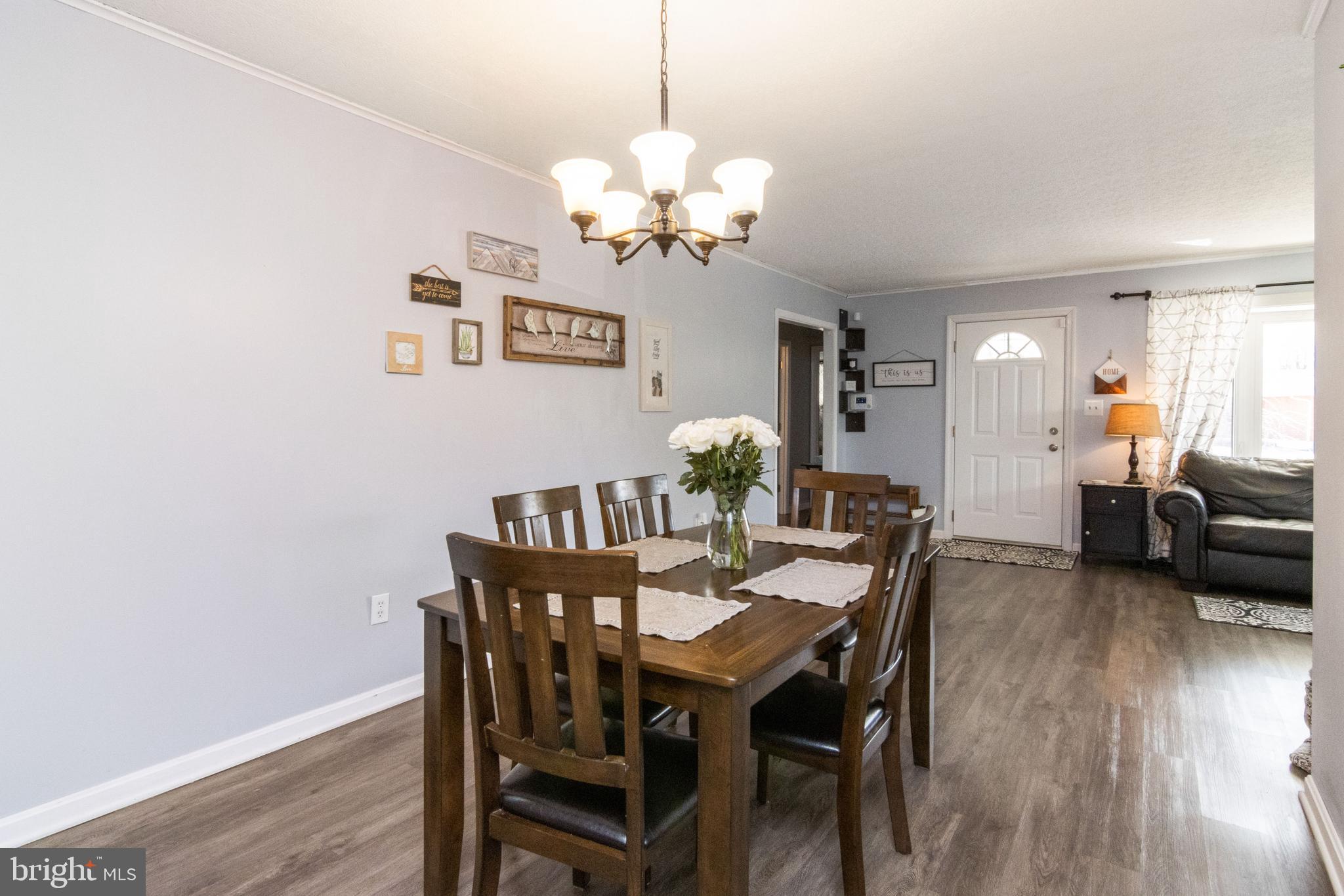 8706 Roper Road Baltimore, MD 21234 - Photo 9 of 42 Dining room