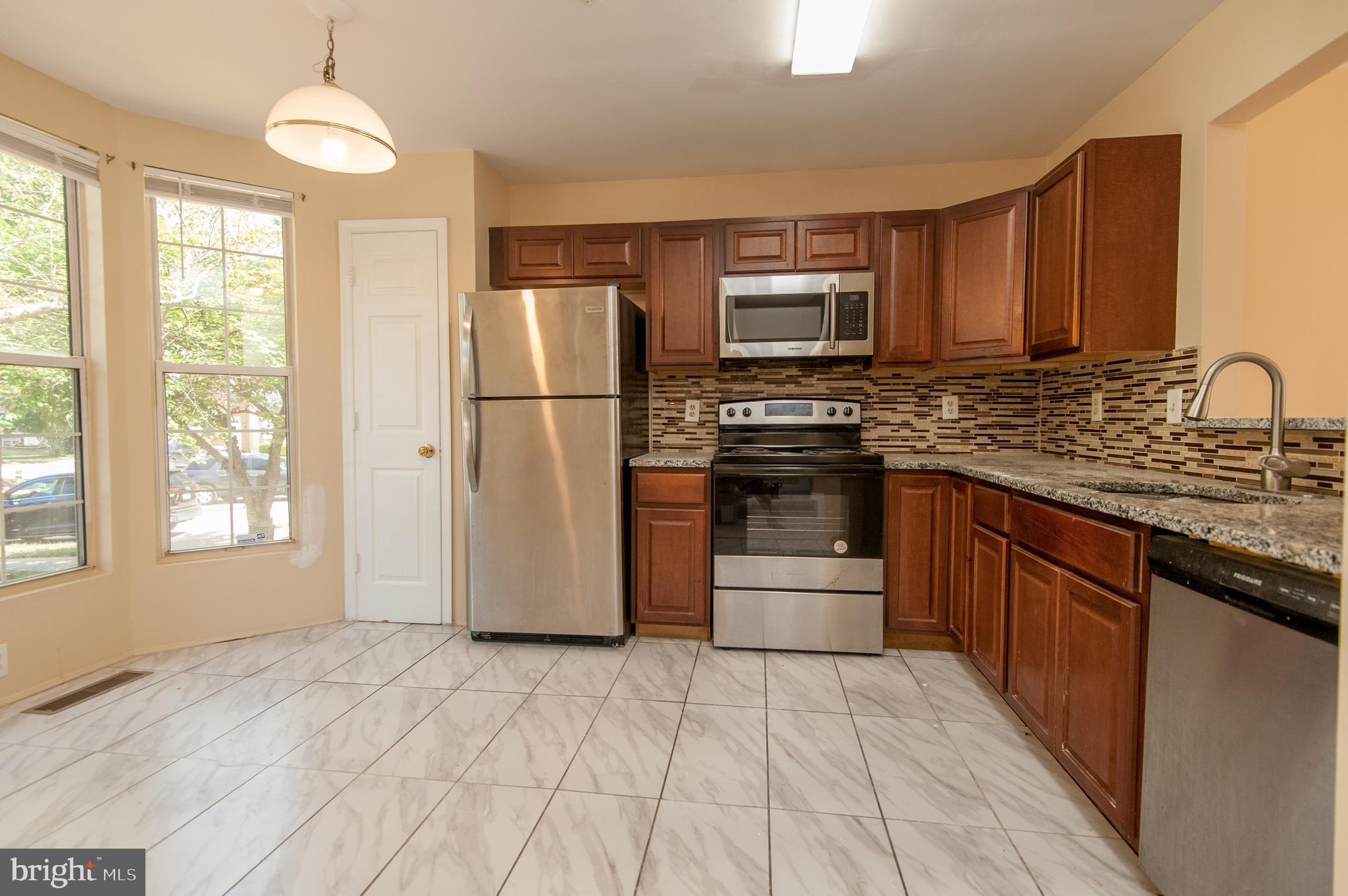 10749 Kitchener Court Bowie, MD 20721 - Photo 11 of 47