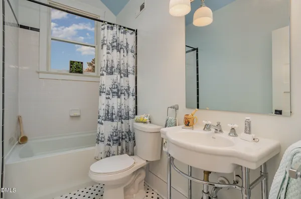 $3,500 | 627 Dorothea Drive, Raleigh, NC 27603