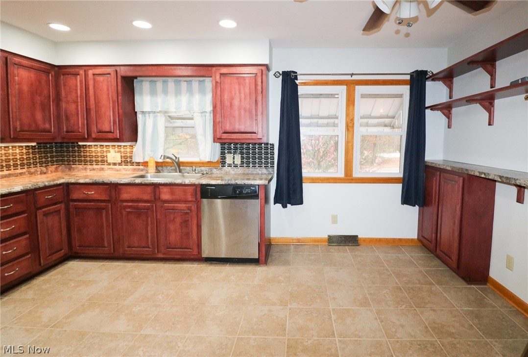 3301 Darrow Road Stow, OH 44224 - Photo 7 of 27