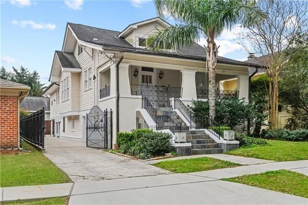 $2,500 | 2429 Octavia Street, New Orleans, LA 70115