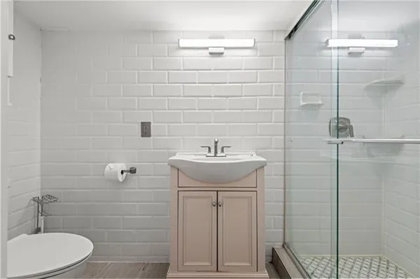 $2,350 | 2429 Octavia Street, New Orleans, LA 70115
