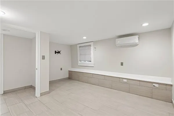 $2,350 | 2429 Octavia Street, New Orleans, LA 70115