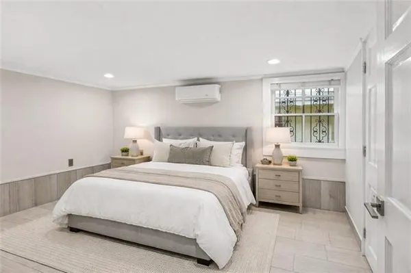 $2,350 | 2429 Octavia Street, New Orleans, LA 70115