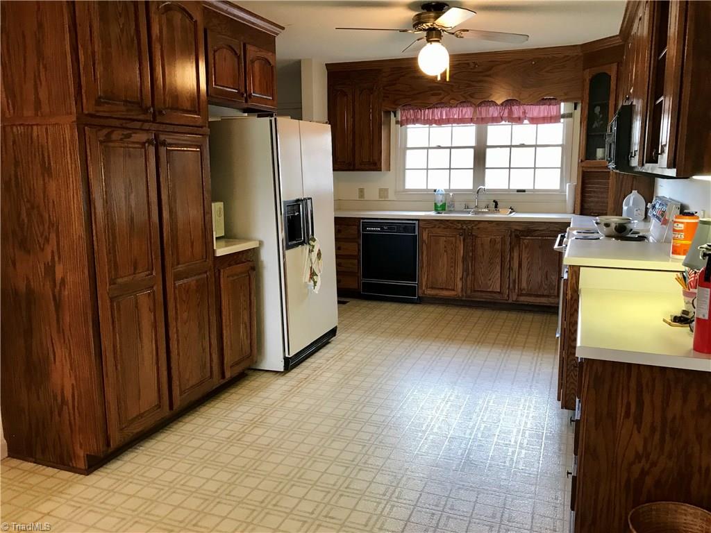 107 Walnut Grove Road Archdale, NC 27263 - Photo 14 of 30 Gallery Image 14