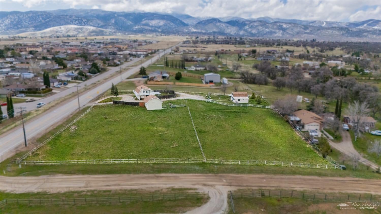 21317 Woodford-Tehachapi Road Tehachapi, CA 93561 - Photo 39 of 43 Gallery Image 39