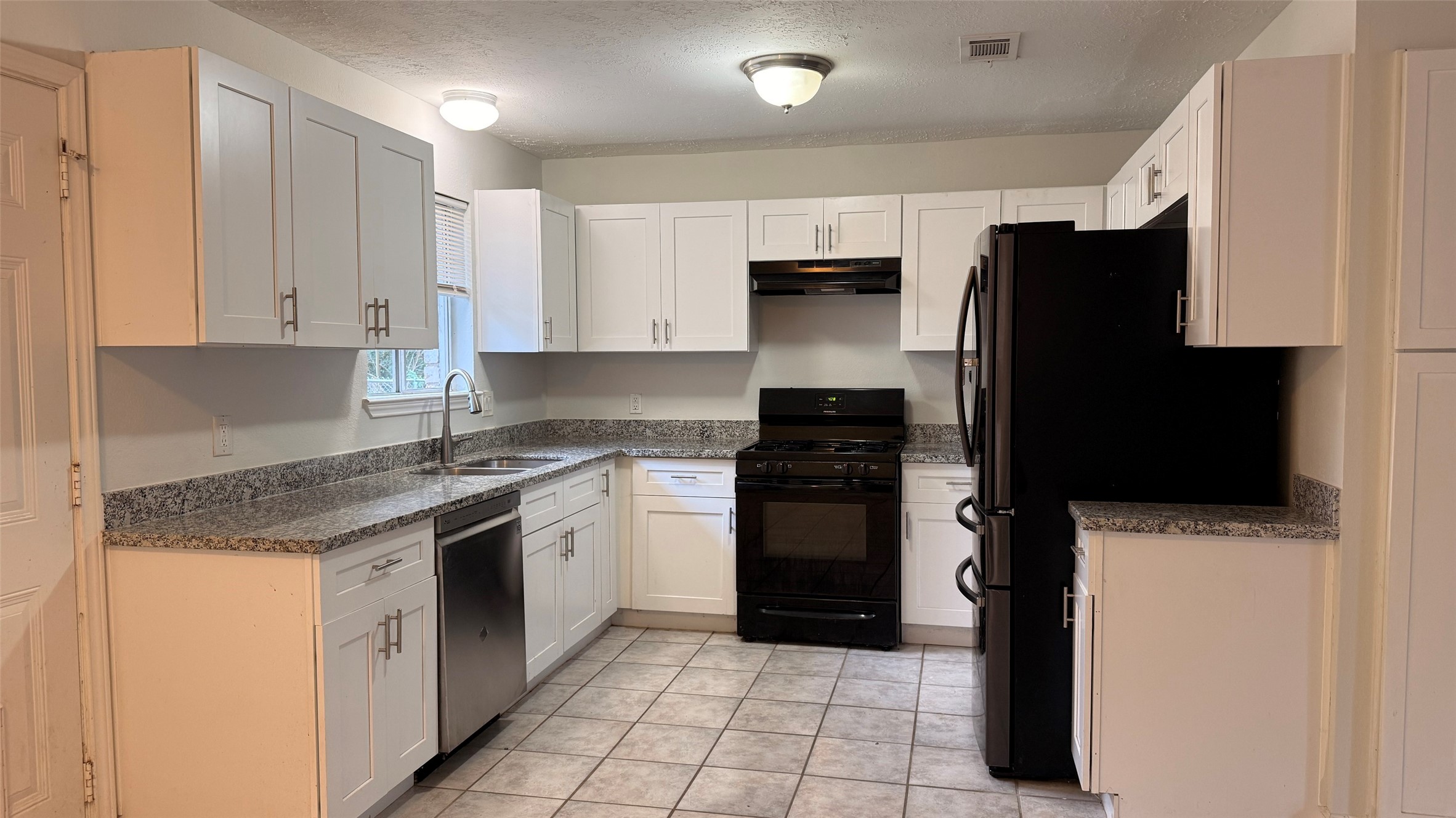 24710 Hunters Hollow Drive Spring, TX 77380 - Photo 5 of 14