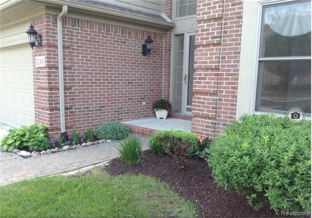 22451 Timber Ridge Court Woodhaven, MI 48183 - Photo 1 of 26