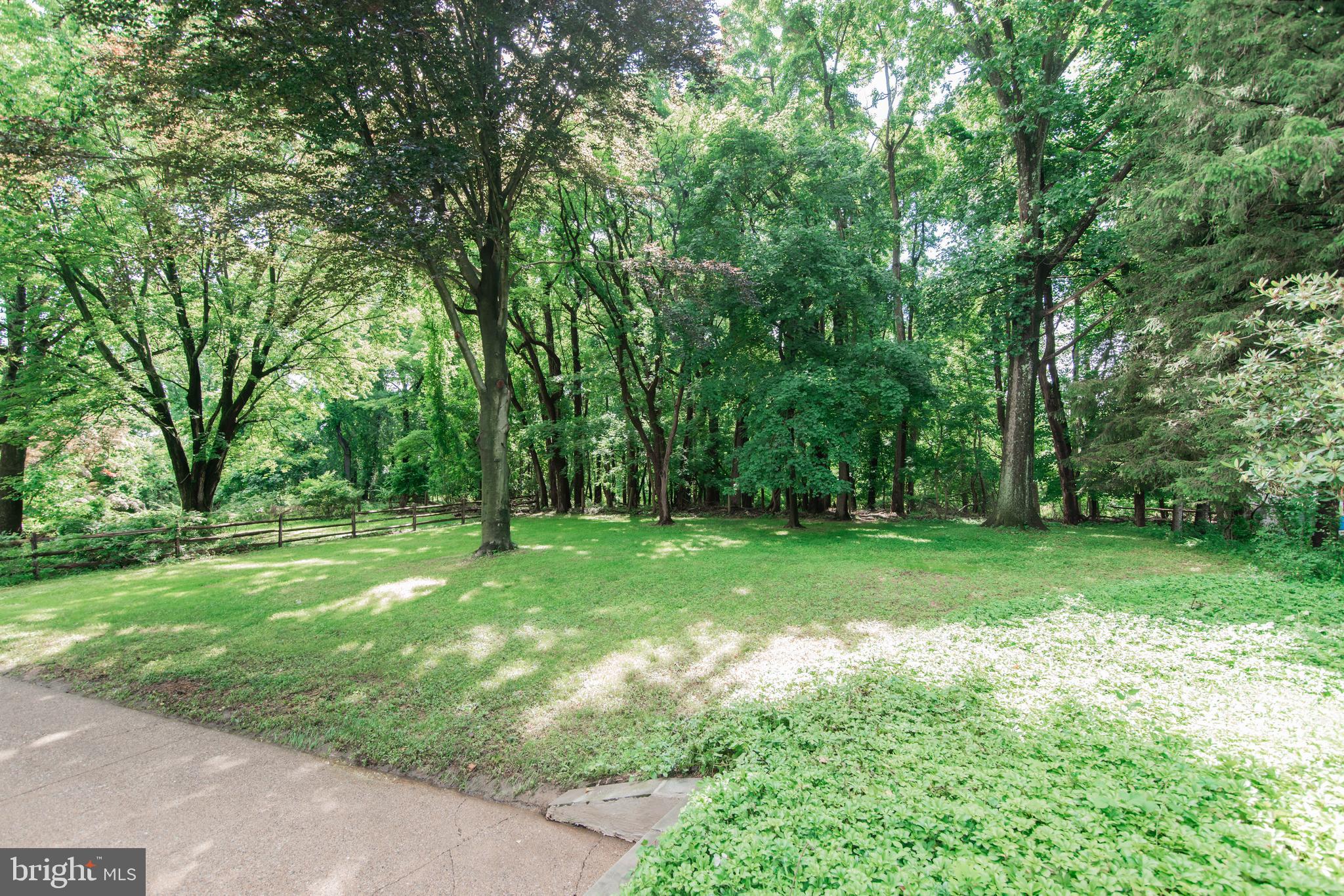 1900 Cobden Road Glenside, PA 19038 - Photo 8 of 40