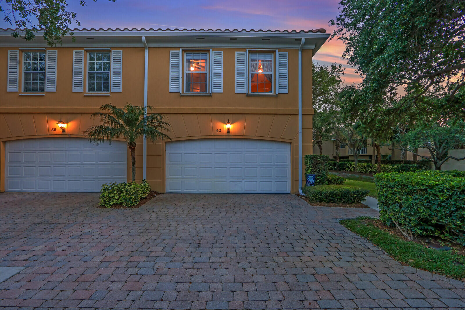 40 Live Oak Circle Tequesta, FL 33469 - Photo 28 of 31 34_Twilight_1_mls