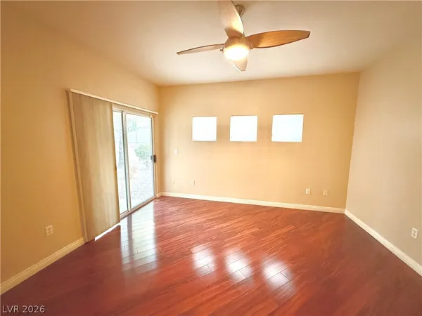 $1,950 | 10529 Allthorn Avenue, Las Vegas, NV 89144