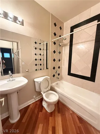 $1,950 | 10529 Allthorn Avenue, Las Vegas, NV 89144