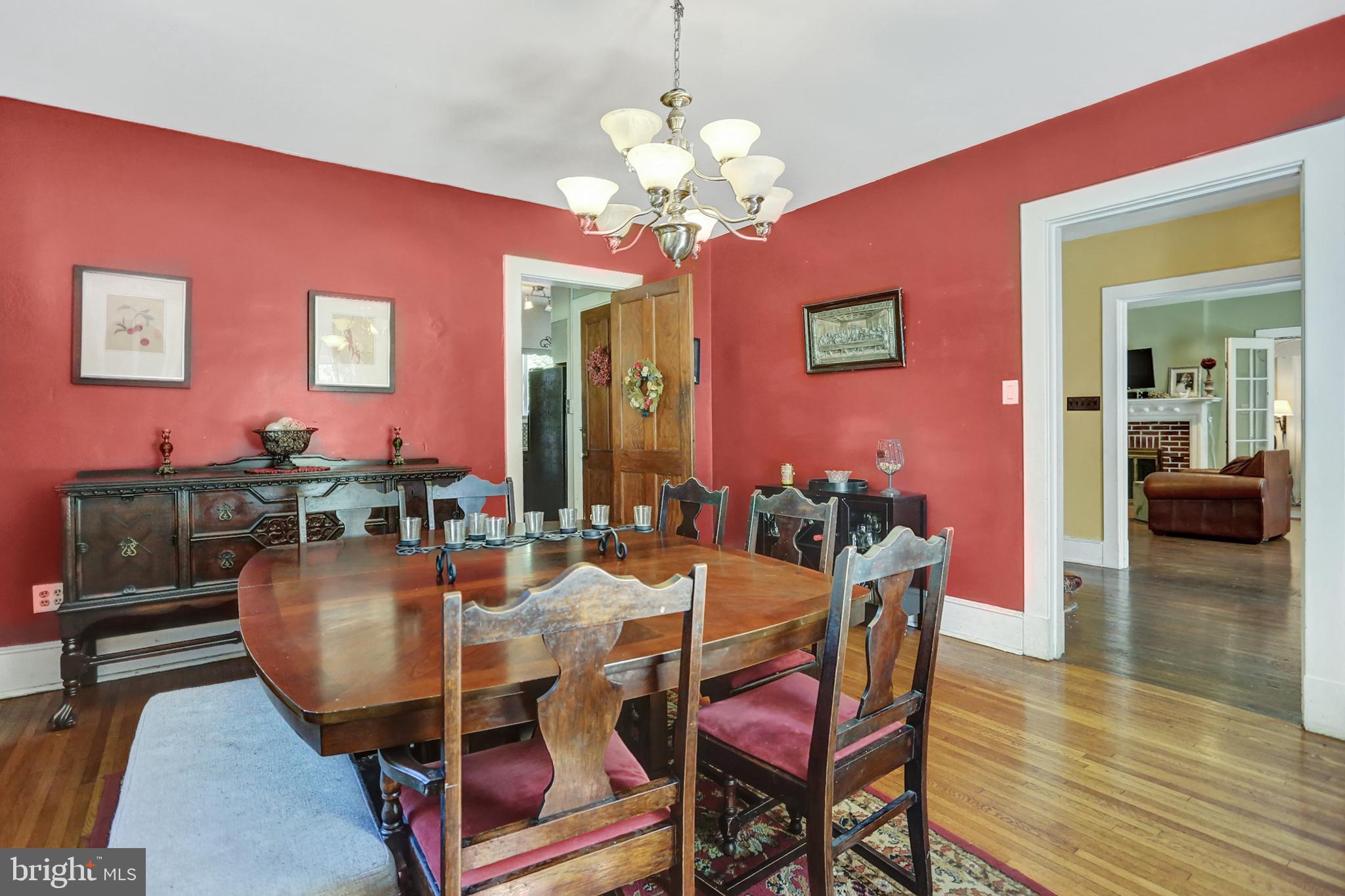 216 Vineyard Road Harrisburg, PA 17104 - Photo 8 of 37 Gallery Image 8