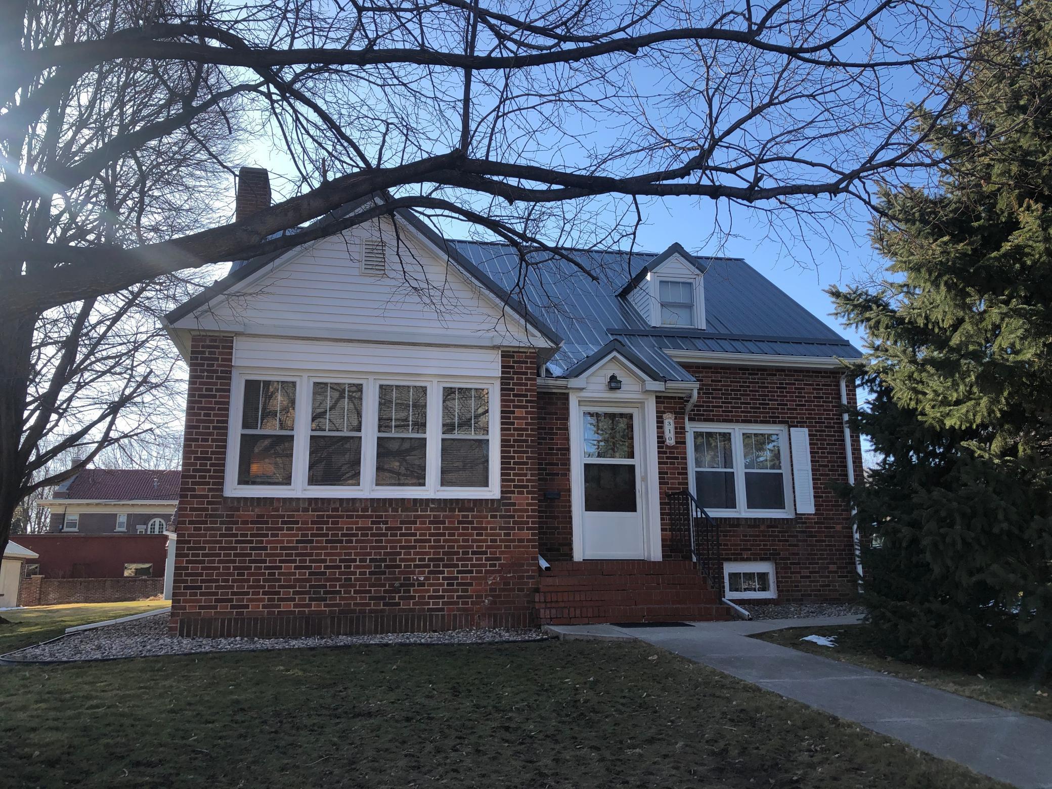 310 North Cass Avenue Springfield, MN 56087 - Photo 1 of 1 Gallery Image 1