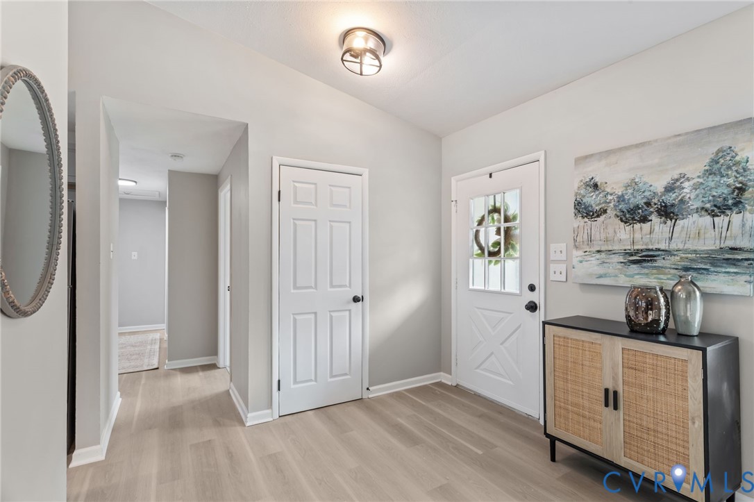 4244 Laurel Oak Road Richmond, VA 23237 - Photo 5 of 48