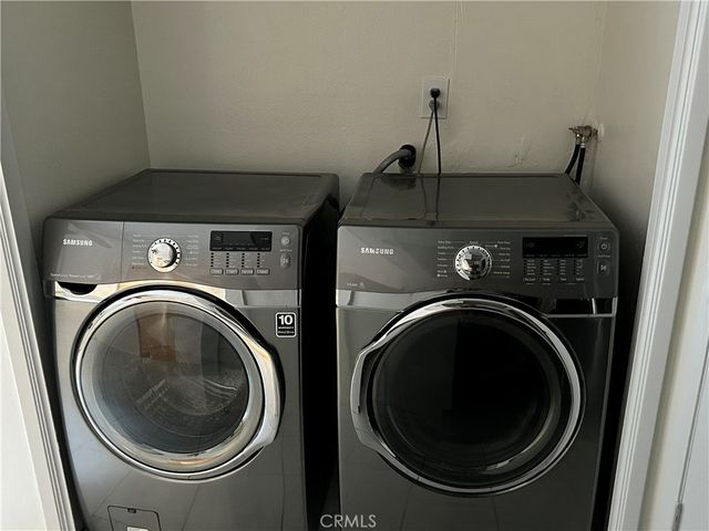 $3,300 | 13112 Moorpark Street, Unit 2, Sherman Oaks, CA 91423