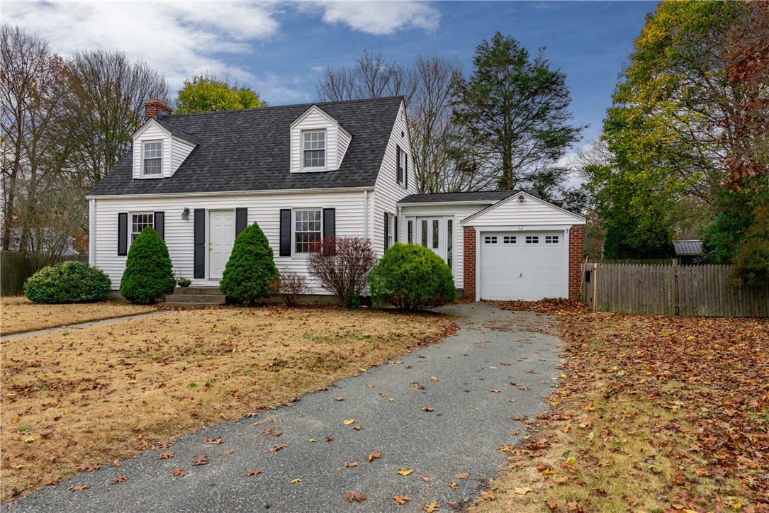 38 Westbrook Road Warwick, RI 02886 - Photo 2 of 26 Gallery Image 2
