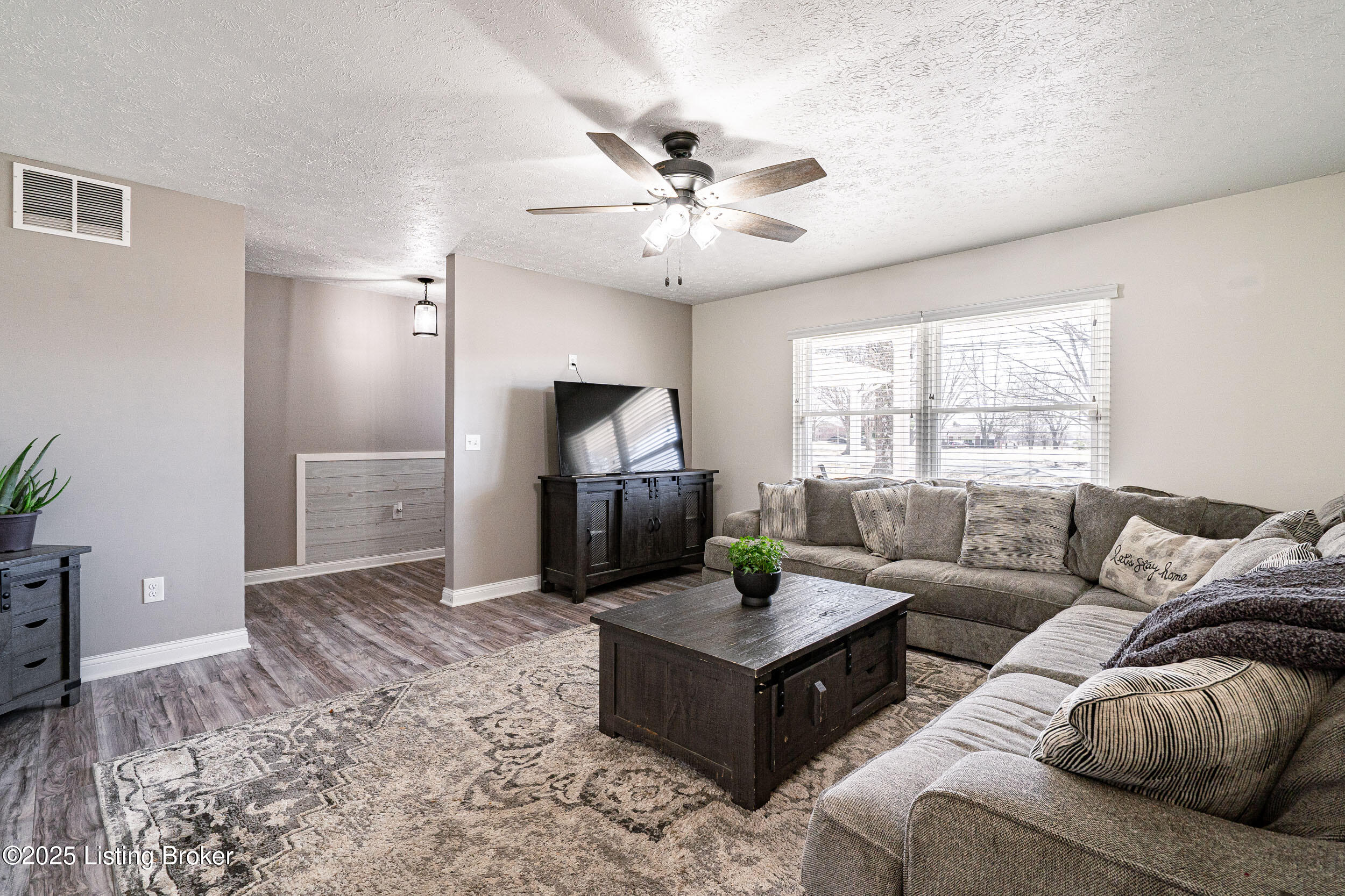 60 Bluegrass Road Elizabethtown, KY 42701 - Photo 5 of 25 60 Blue Grass Rd-27